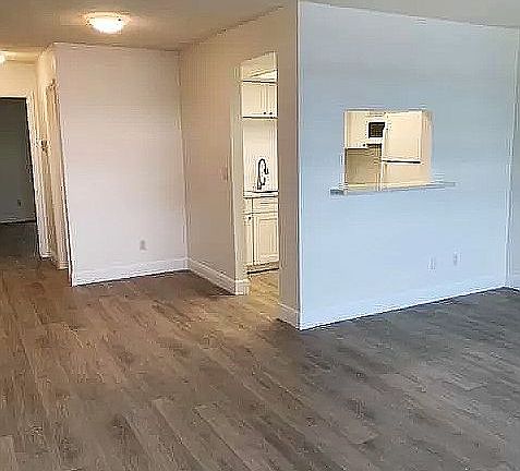 3rd image of 2929 SE Ocean Blvd #105