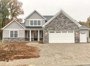 731 Abigail Ln, Ellettsville, IN 47429