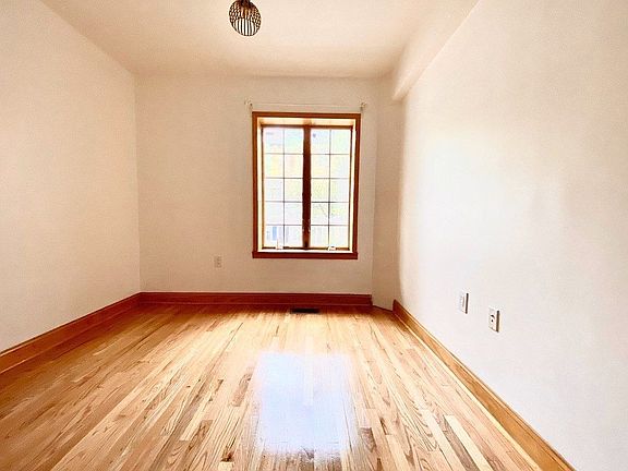 5th image of 187 18th St #1CC