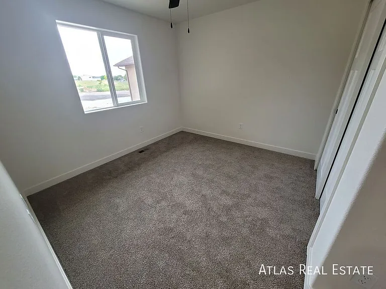 829 S Laurue Dr — Photo 14