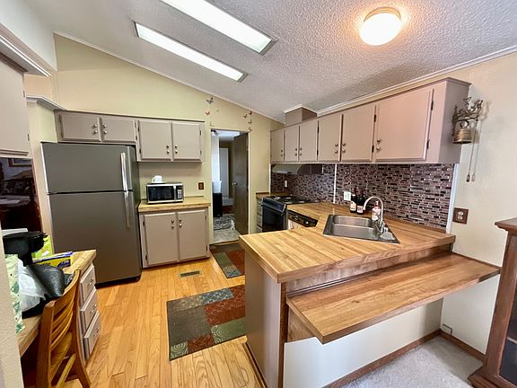 5th image of 6560 Pyramid Way #17