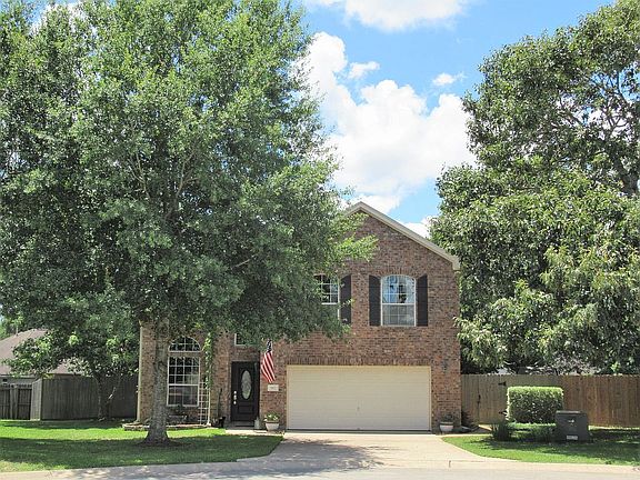 2nd image of 987 Oak Lynn Dr