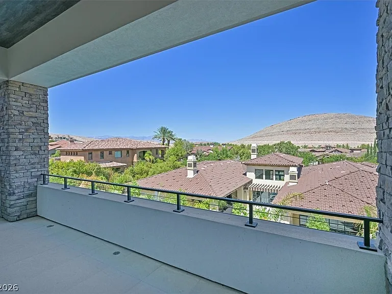 34 Vintage Canyon St — Photo 48
