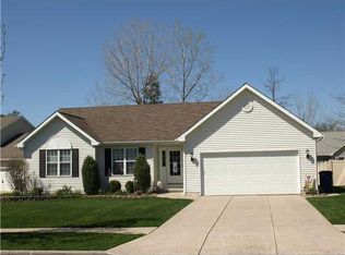 11 Rachel Ct, Amherst, NY 14228