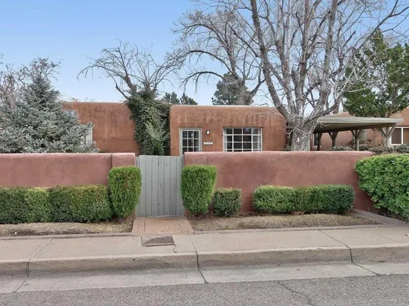 1032 Columbia Dr NE, Albuquerque, NM 87106
