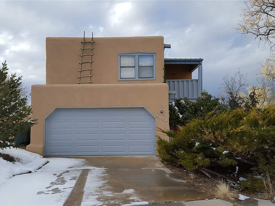 1st image of 2983 Camino Piedra Lumbre