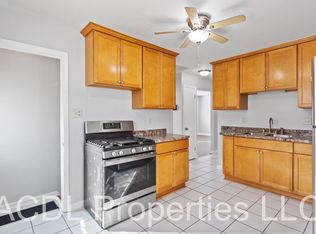5612 N Dexter Ave, Glendale, WI 53209