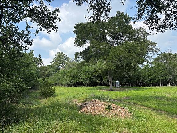 3rd image of 4001 Counsil Ln