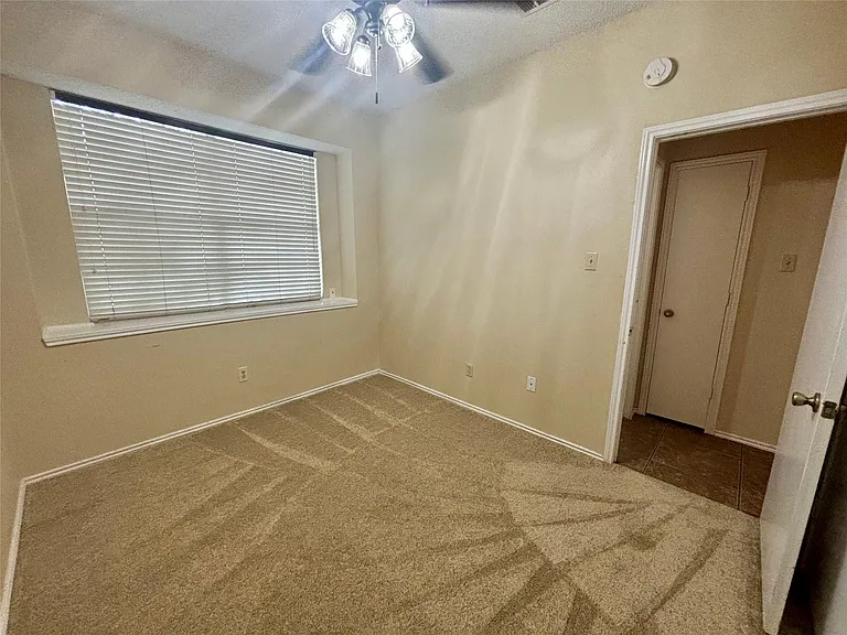 2915 Roxboro Rd — Photo 12