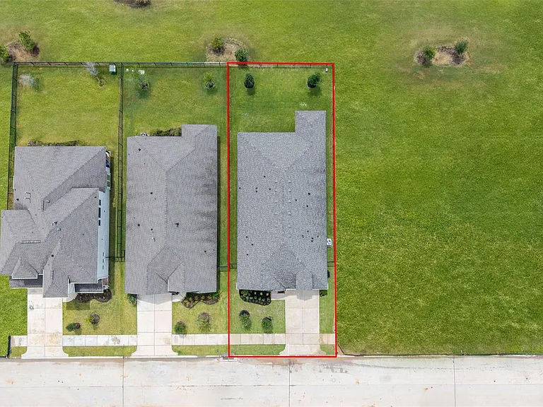 5831 Westwood Shore Dr — Photo 29