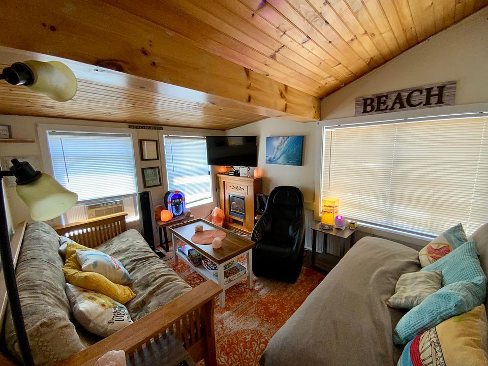 18 Riverview Ter Hampton NH Zillow