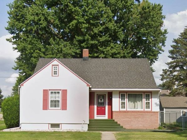 111 N Pine St, Plainview, NE 68769