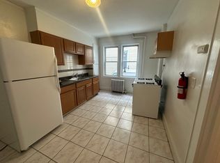 555 Court St FLOOR 1, Elizabethport, NJ 07206
