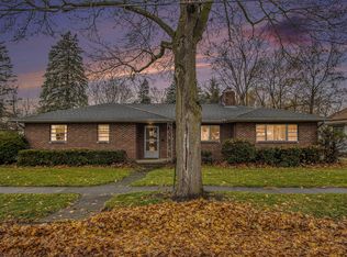 104 Mechanic St, Sturgis, MI 49091