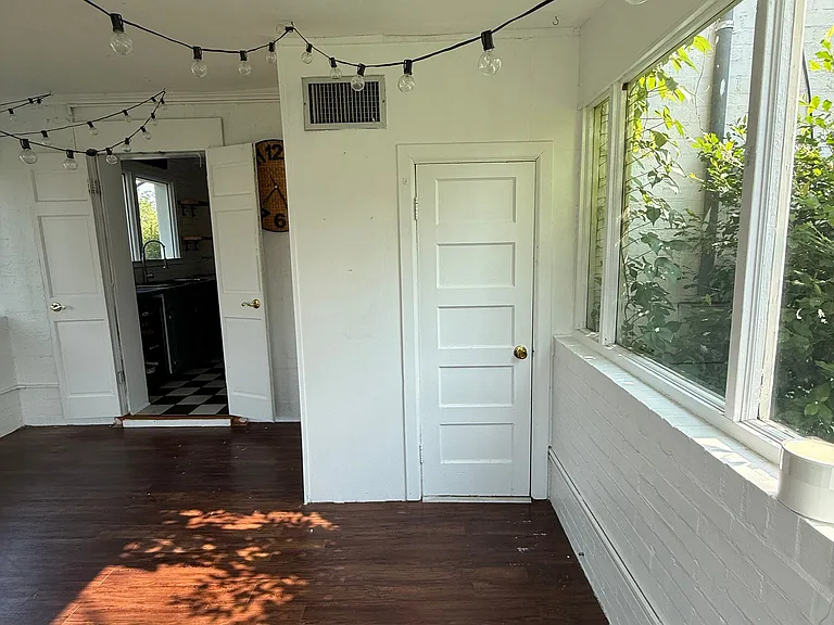 718 E 15th Ave — Photo 47