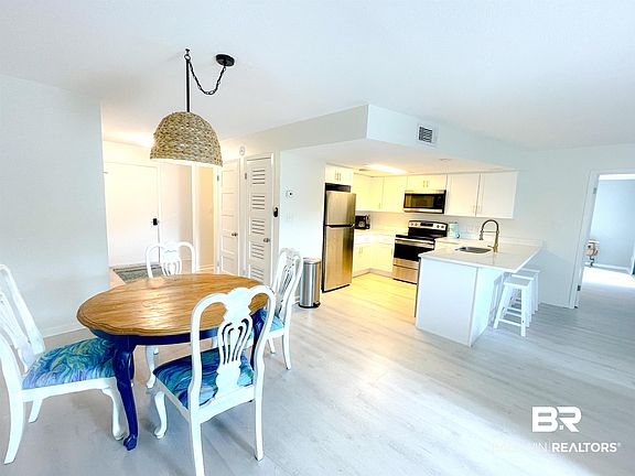 5th image of 4014 Spinnaker Dr #201