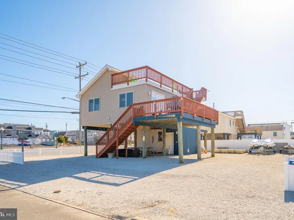 2 W Connecticut Ave, Brant Beach, NJ 08008