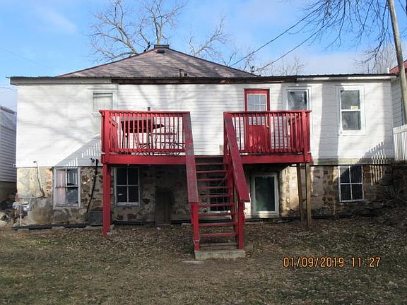 2nd image of 114 W 10th St