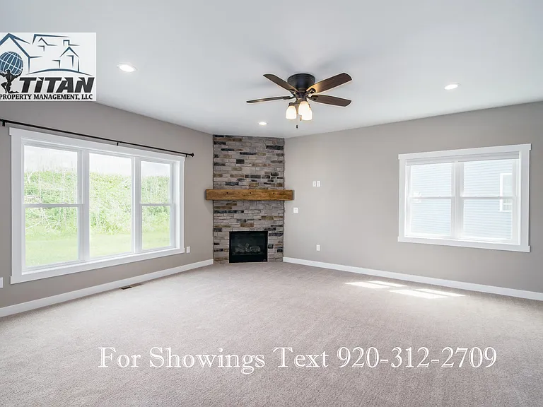 1087 Faith Ct #1 — Photo 3
