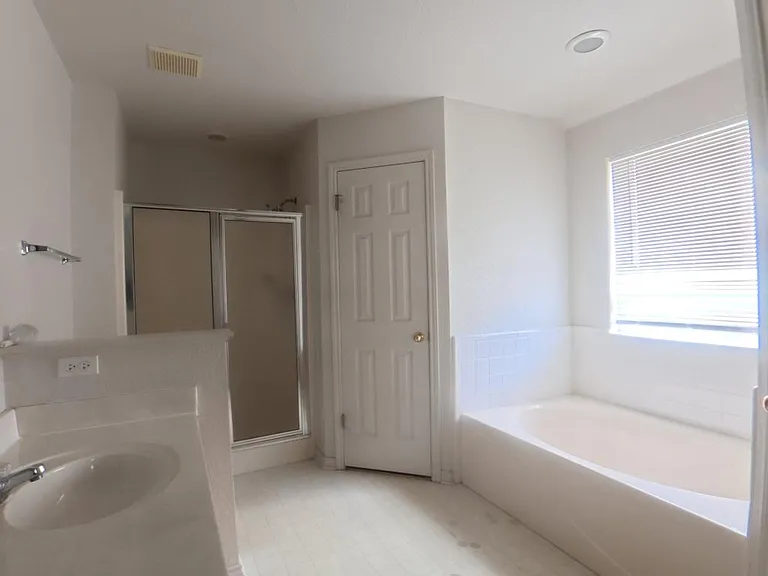 4908 Topsey Dr — Photo 7