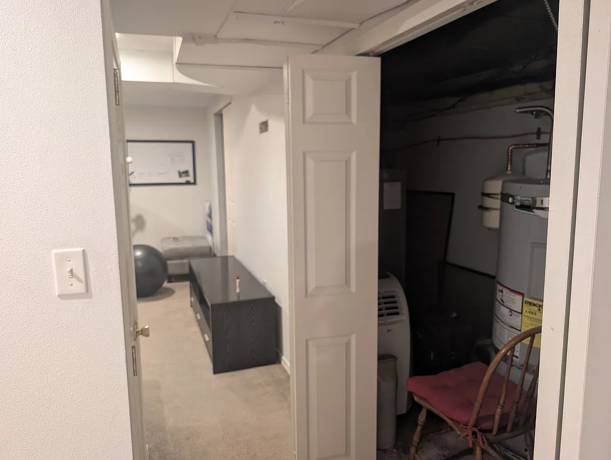 Building Photo - 947 N 90th St