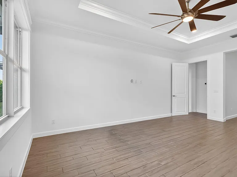 799 Hookline Cir — Photo 40