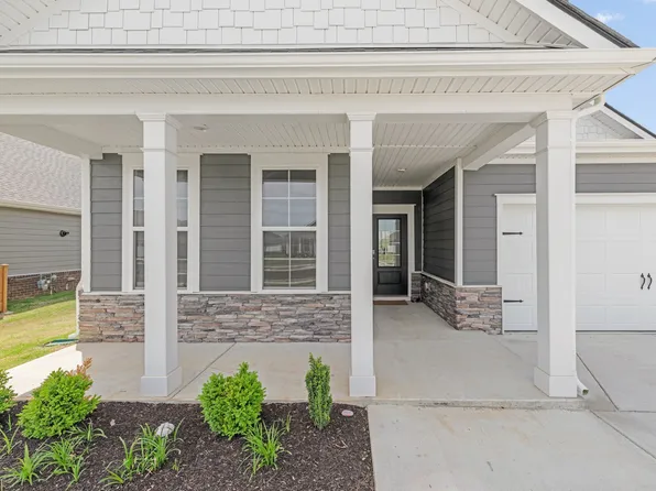 2108 Quinn Dr, White House, TN 37188