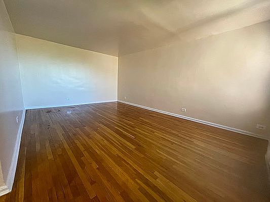 5th image of 277 E 207th St APT 7G