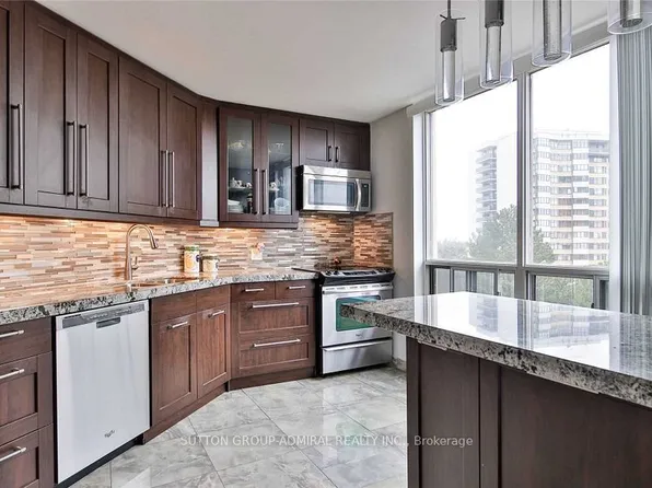 1131 Steeles Ave W #511, Toronto, ON M2R 3W8