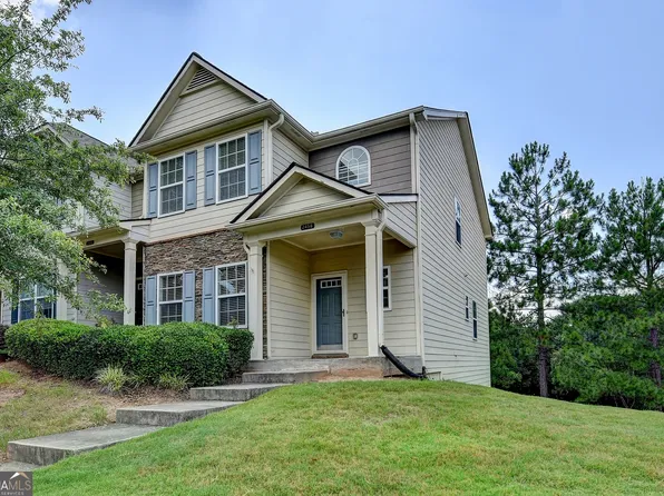 2458 Suwanee Pointe Dr, Lawrenceville, GA 30043