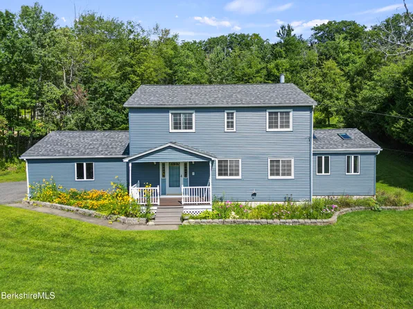 175 Oak Hl, North Adams, MA 01247