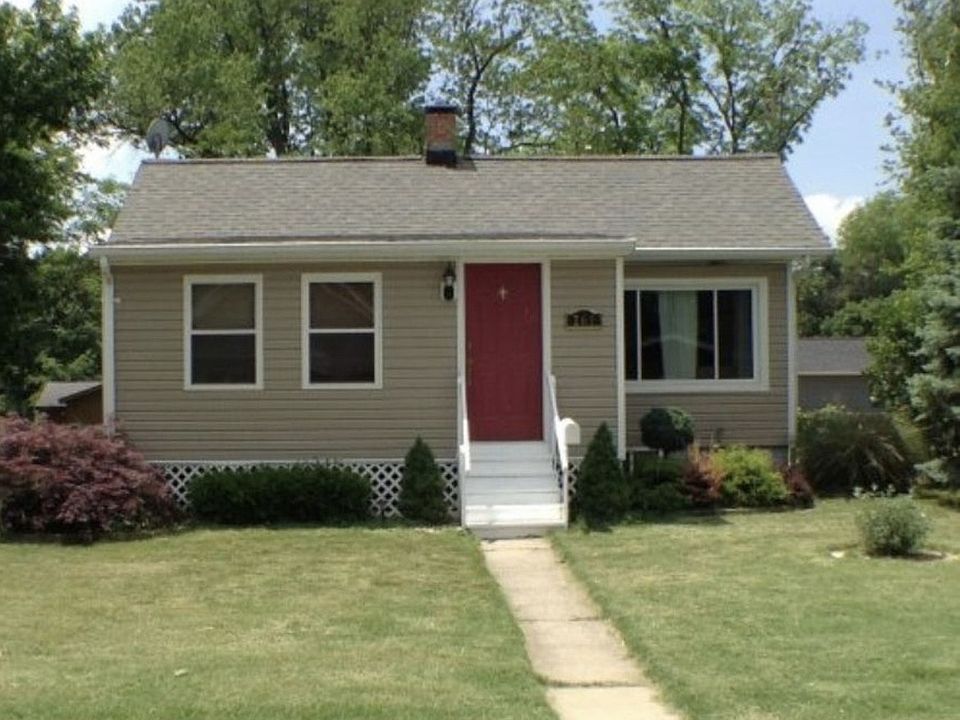 1st image of 265 Wyandotte St