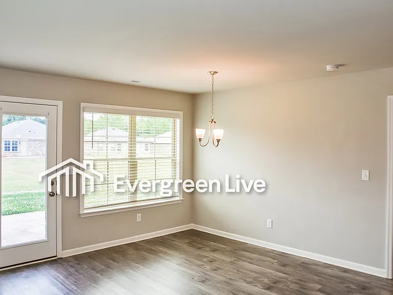 107 Ocean Springs Ave — Photo 6