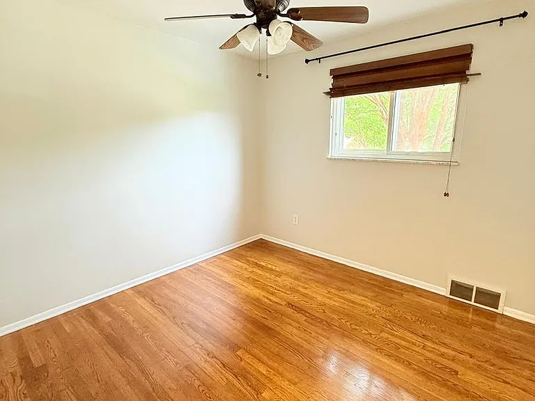705 Dehaviland Dr — Photo 6
