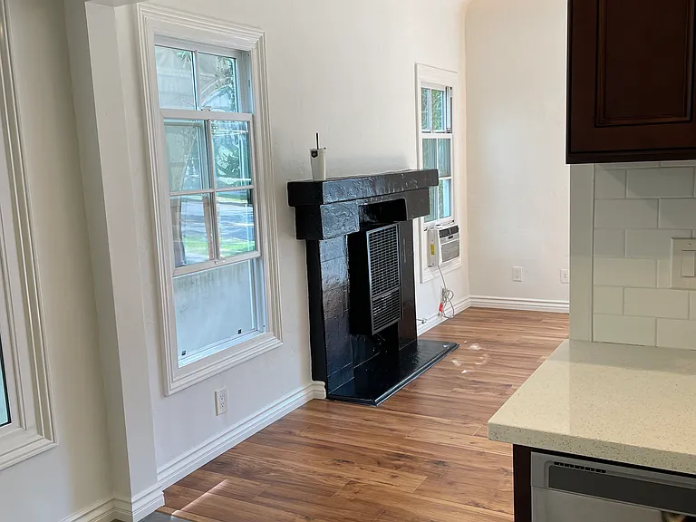 136 S Oakhurst Dr #7 — Photo 10