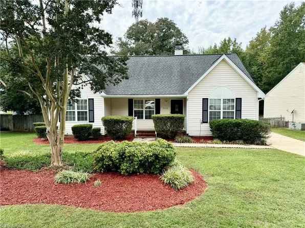 7111 Chaftain Pl, Greensboro, NC 27410