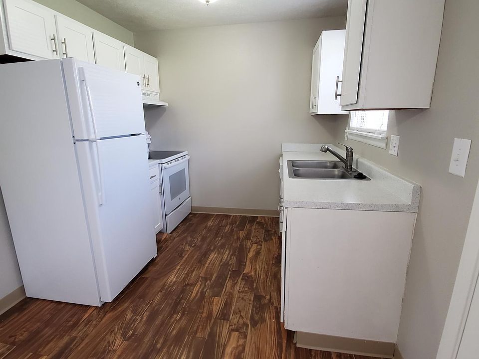 1st image of 6089 Applegrove Ln