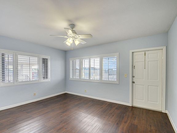 5th image of 3120 Cynthia Lane #208