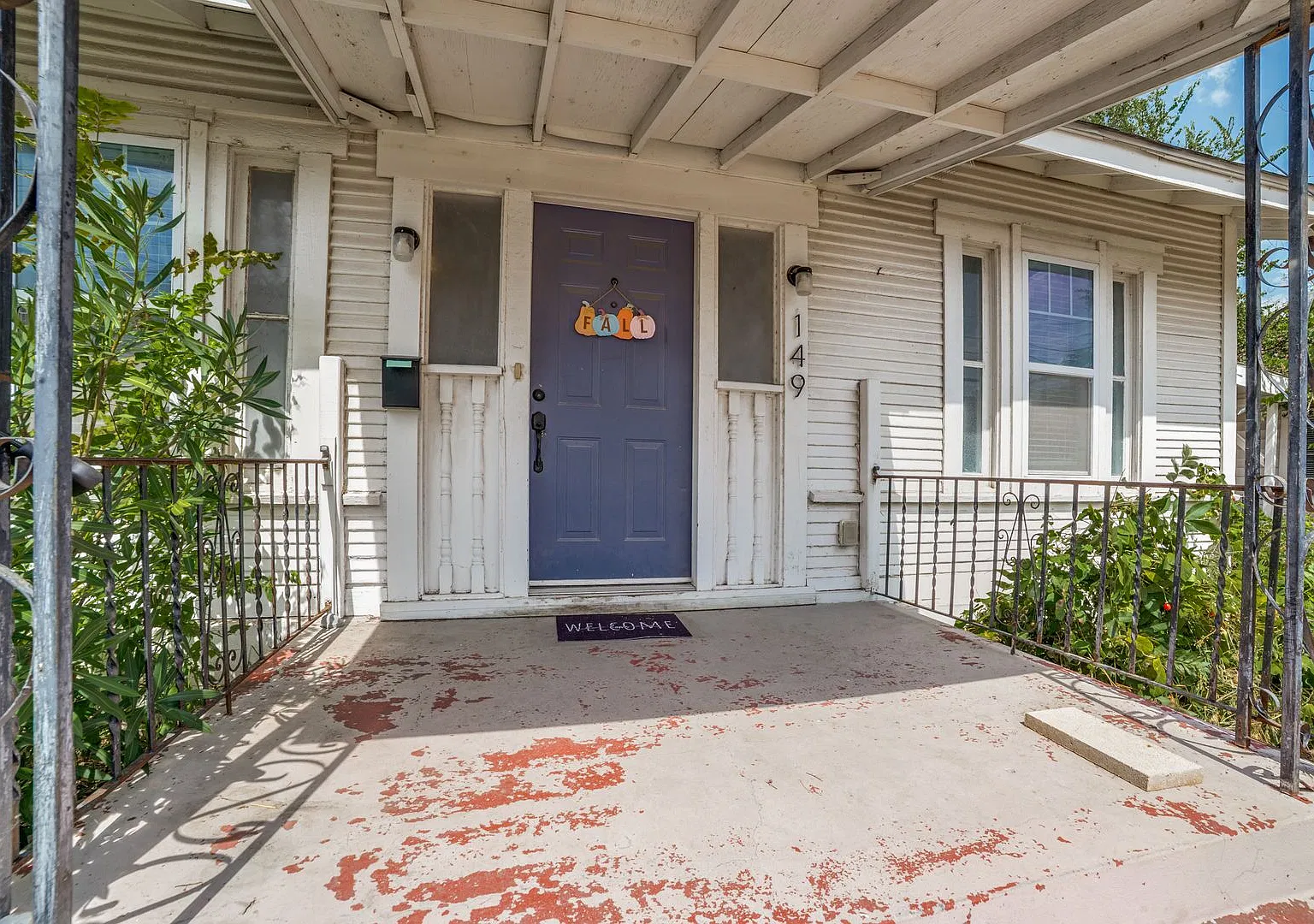 Renovated 2-Bedroom Bungalow Near San Pedro Park! — Photo 4