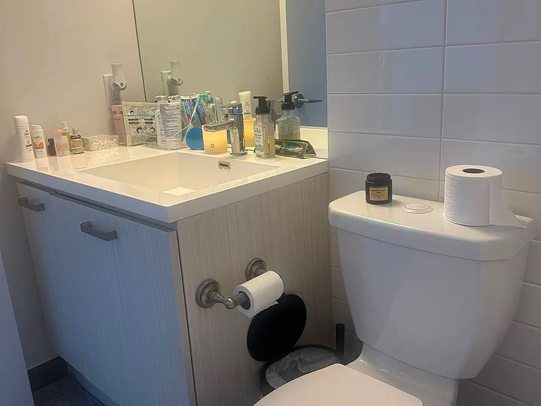 125 Redpath Ave #2411 — Photo 7