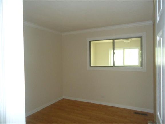 2nd image of 13 Ash St