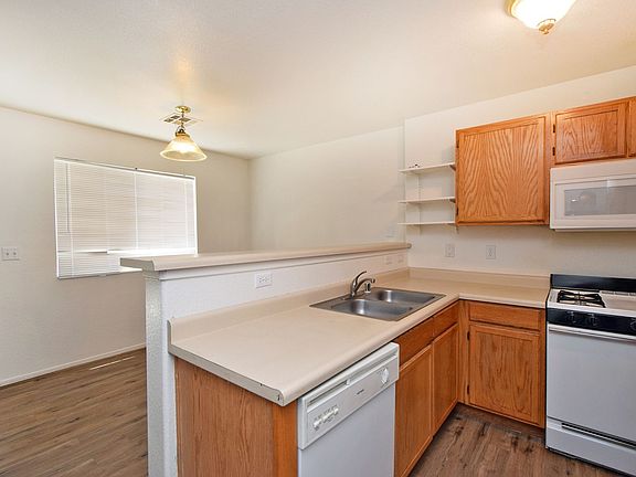 4th image of 5630 El Paseo Dr APT 103