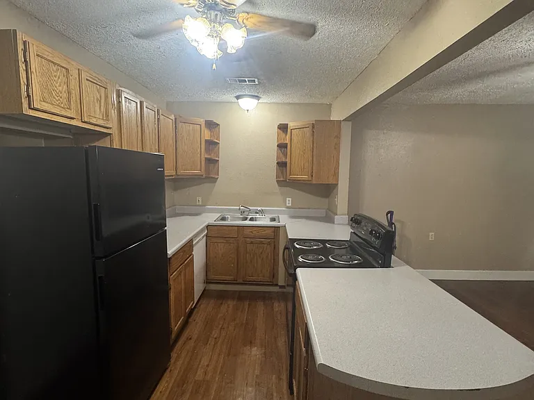27131 Waterfield St #2 — Photo 9