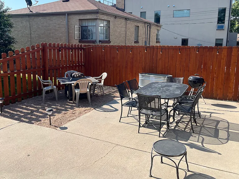 1589 N Utica St — Photo 15