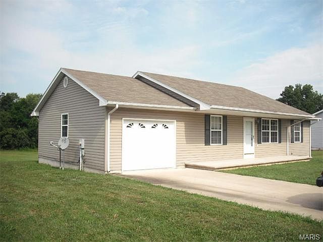 1st image of 715 Kerri Lynn Ln