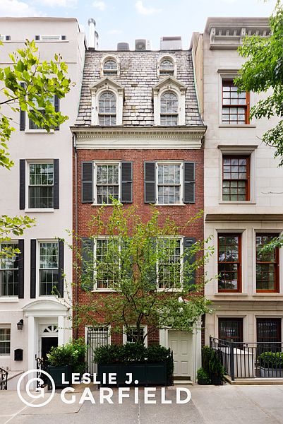 1st image of 240 E 68th St #1