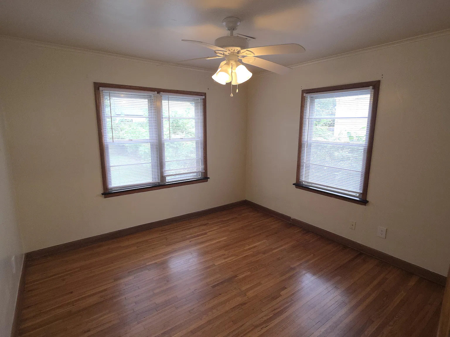 2 bed, 928 sqft, $1,550 — Photo 4