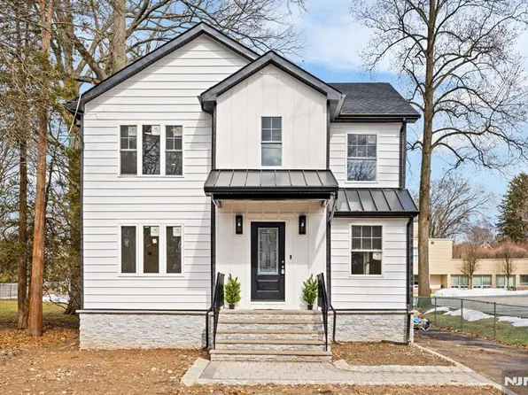 57 E Hudson Ave, Englewood, NJ 07631