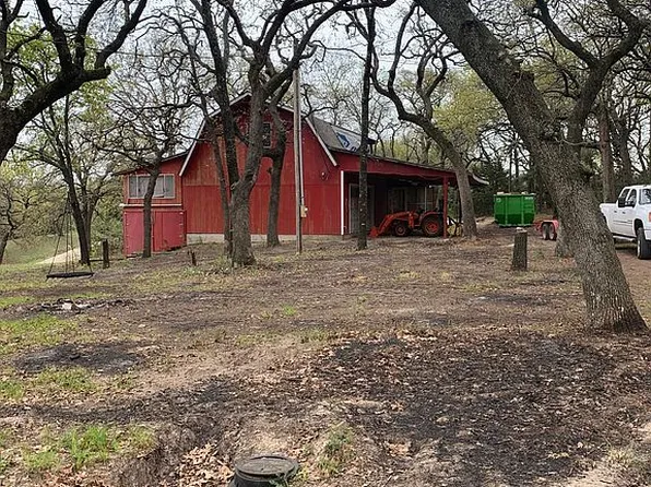 10383 Texoma Rd, Kingston, OK 73439