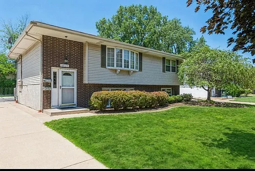 10124 Erie Pl Photo 1